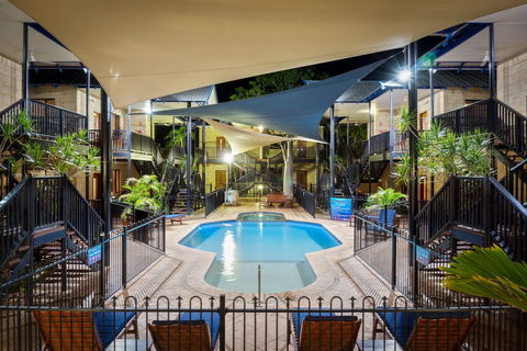 Blue Seas Resort - Sunshine Coast Guide 2