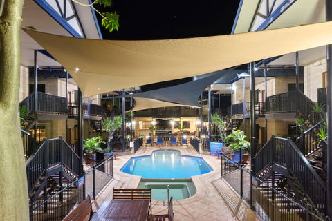 Blue Seas Resort - Sunshine Coast Guide 0