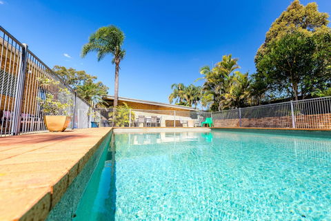 Abcot Inn - Sunshine Coast Guide 3
