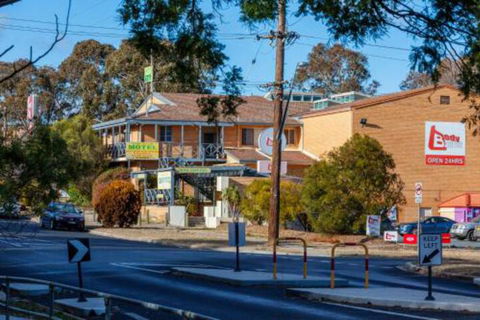 Aussie Settler Motel - Sunshine Coast Guide 0