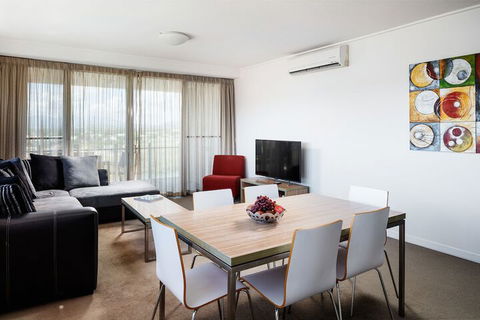 Direct Hotels â€“ Islington At Central - Sunshine Coast Guide 7