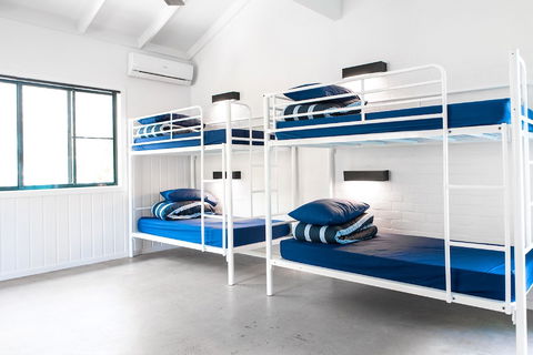 Wake Up! Byron Bay - Sunshine Coast Guide 2