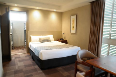 Parkville Place Serviced Apartments - Sunshine Coast Guide 2