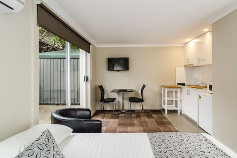 Parkville Place Serviced Apartments - Sunshine Coast Guide 5