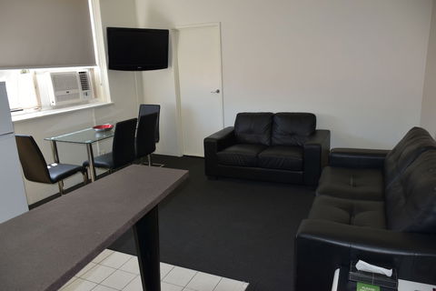 Apartments On Flemington - Sunshine Coast Guide 2