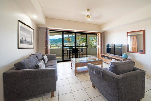 Portside Whitsunday Luxury Holiday Apartments - Sunshine Coast Guide 4