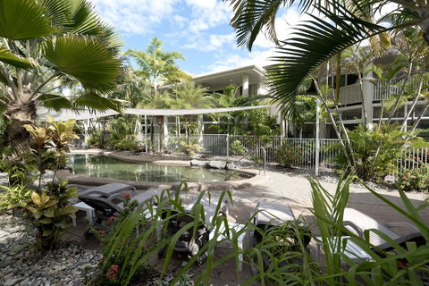 Tropical Nites - Sunshine Coast Guide 2