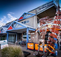 The Island Accommodation - Hostel - Sunshine Coast Guide
