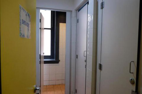 The Downing Hostel - Sunshine Coast Guide 6