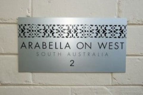 Arabella On West Apartments - Sunshine Coast Guide 1