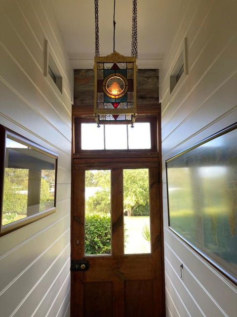 Orfords Sanda House B & B - Sunshine Coast Guide 3