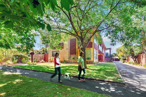 Lake Wendouree Luxury Apartments On Webster - Sunshine Coast Guide 0