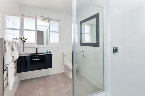 Lake Wendouree Luxury Apartments On Webster - Sunshine Coast Guide 6