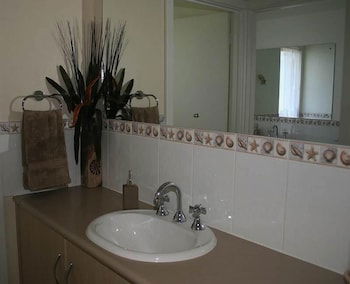 Searenity Holiday Accommodation - Sunshine Coast Guide 5