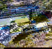 Brice Hill Country Lodge - Sunshine Coast Guide