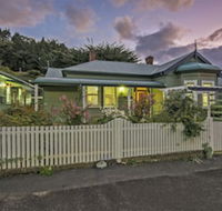 Mt Lyell Anchorage - Sunshine Coast Guide