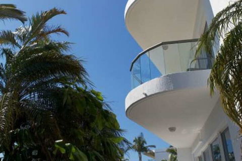 Arc Resort - Sunshine Coast Guide 4