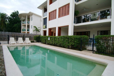 The Mediterranean Beachfront Apartments - Sunshine Coast Guide 2