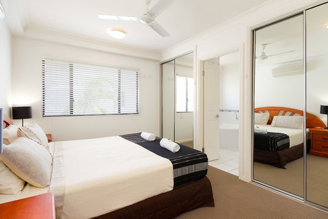 The Mediterranean Beachfront Apartments - Sunshine Coast Guide 5