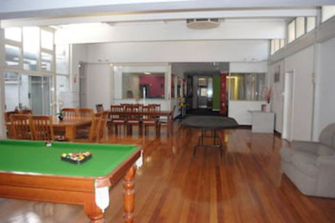 Port Adelaide Backpackers - Sunshine Coast Guide 0