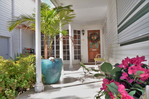 North Ryde Guest House - Sunshine Coast Guide 0