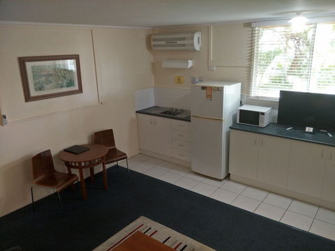 Arkana Motel - Sunshine Coast Guide 4