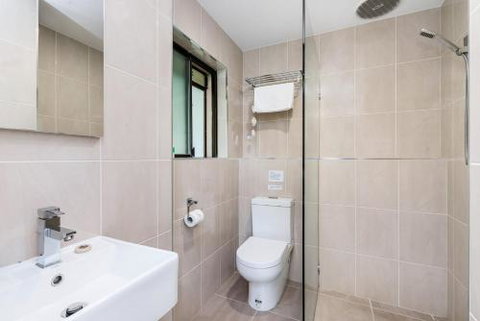 Atlantis - Sunshine Coast Guide 4