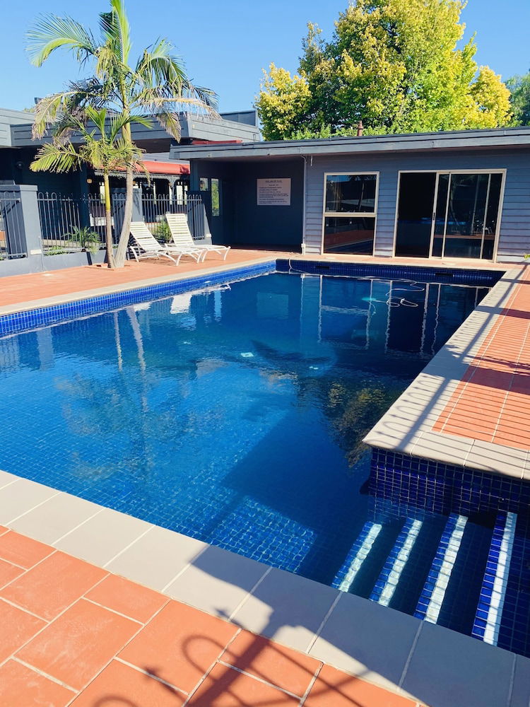 Ardeer VIC Sunshine Coast Guide