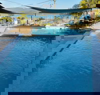 Airlie Apartments - Sunshine Coast Guide