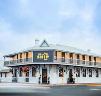 Nightcap at the Ship Inn - Sunshine Coast Guide