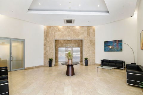 Direct Hotels â€“ Dalgety Apartments - Sunshine Coast Guide 6