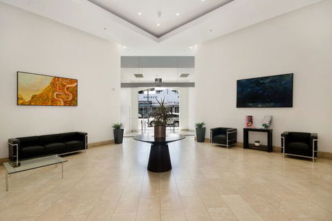 Direct Hotels â€“ Dalgety Apartments - Sunshine Coast Guide 5