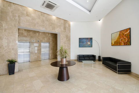Direct Hotels â€“ Dalgety Apartments - Sunshine Coast Guide 4