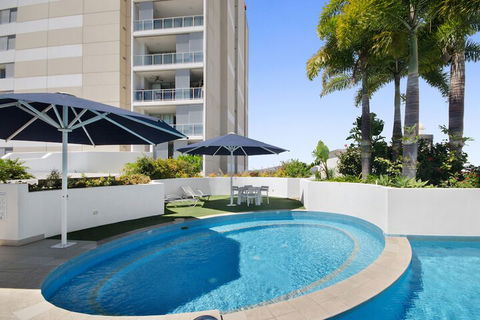 Direct Hotels â€“ Dalgety Apartments - Sunshine Coast Guide 2