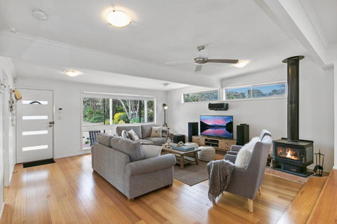 To The Beach - Sunshine Coast Guide 4