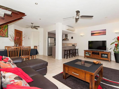 Tropical Oasis 8 Templemoon - Sunshine Coast Guide 3