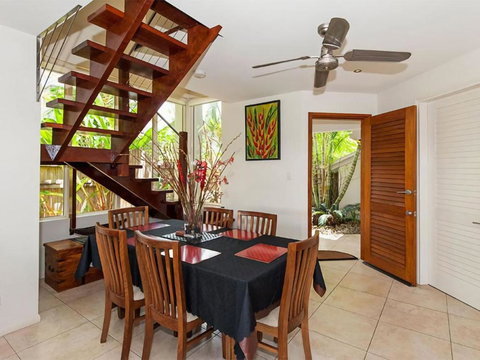 Tropical Oasis 8 Templemoon - Sunshine Coast Guide 6