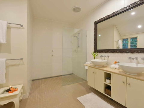 Garden Villa On Murphy - Sunshine Coast Guide 5