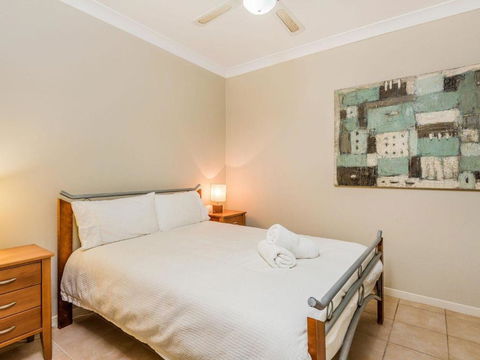 Angourie Blue 7 Stroll To Surfing Beaches. - Sunshine Coast Guide 1