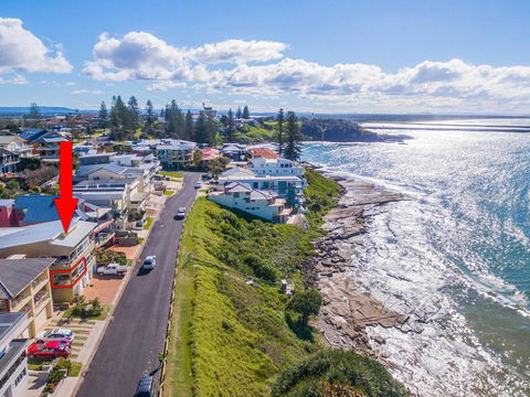 Avalon 1 Overlooking Beautiful Convent Beach - Sunshine Coast Guide 5