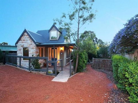 Two Truffles Cottages - Sunshine Coast Guide 6