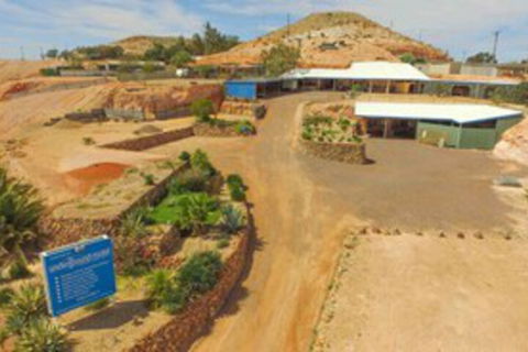 The Underground Motel - Sunshine Coast Guide 0