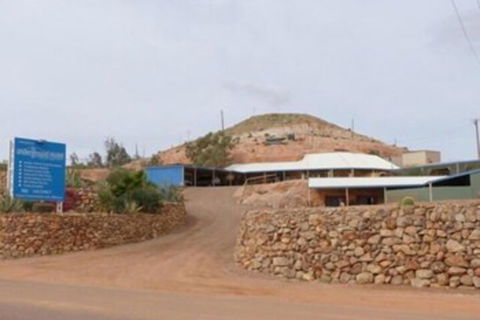 The Underground Motel - Sunshine Coast Guide 1