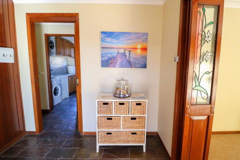 Anglers Abode - Sunshine Coast Guide 4