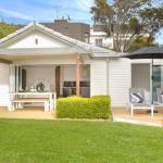 The Beach House North Wollongong - Sunshine Coast Guide 0