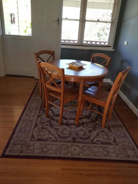 Cottage On Main - Sunshine Coast Guide 6