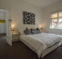 Cowan Street Bungalow - Sunshine Coast Guide