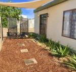 Cute Private Studio Flat with AIRCON - Sunshine Coast Guide