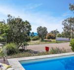 Barefoot Bungalow Castaways Beach - Sunshine Coast Guide