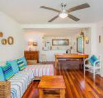 Pacifica 2 Opposite the beach at Brooms Head - Sunshine Coast Guide